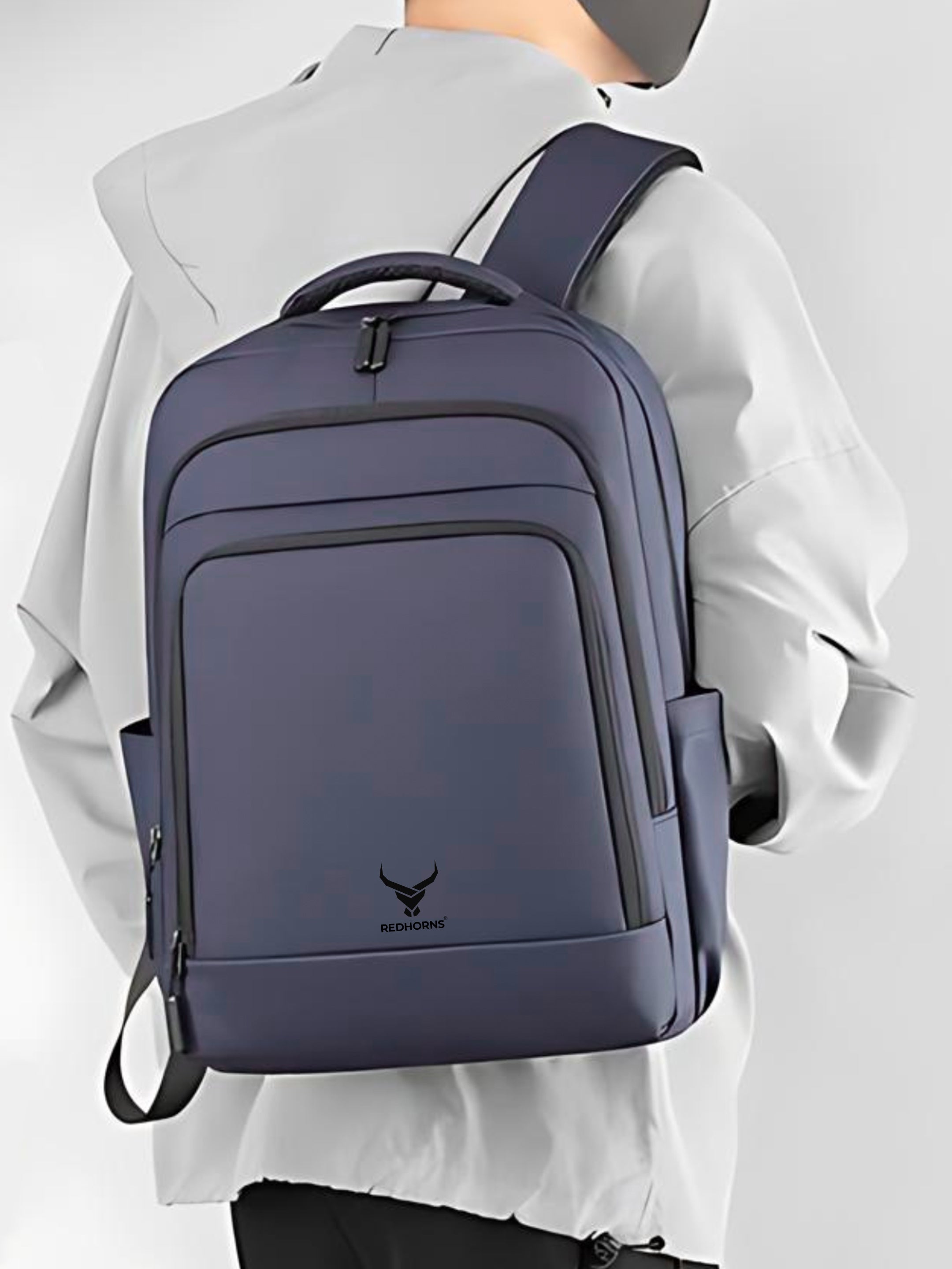 waterproof 20l backpack with 15.6' laptop compartment#color_blue