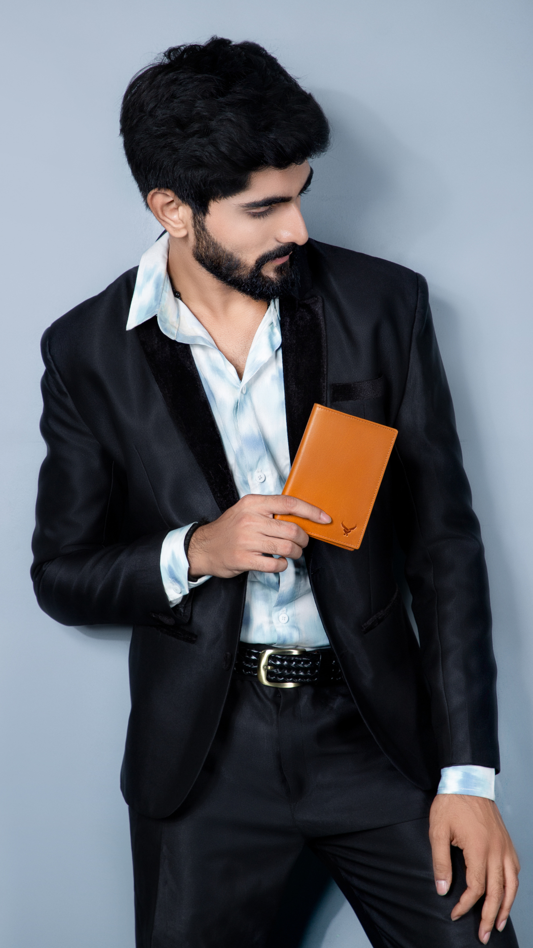 10 Reasons Why a Pure Leather Wallet is a Must-Have for Every Stylish Man